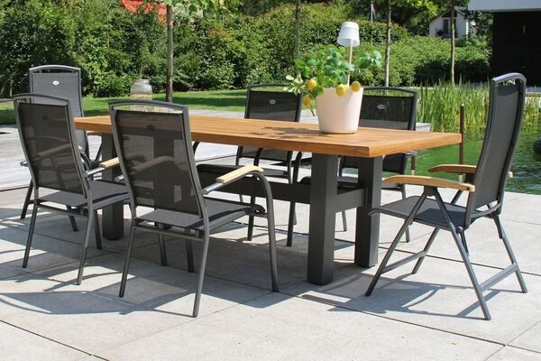 HARTMAN Sondermodell Yasmani/Raffaelo Esstischgruppe, Xerix, Alu/Teakholz, 240x100cm, 4 Stapel-, 2 Multipositionssessel 3 HARTMAN Sondermodell Yasmani/Raffaelo Esstischgruppe, Xerix, Alu/Teakholz, 240x100cm, 4 Stapel-, 2 Multipositionssessel