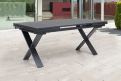 OUTFLEXX Esstischgarnitur, OUTFLEXX® Anthrazit Matt, Alu / Spraystone / Teak, Tisch 180/280x100cm, 10 Stapelsessel -Kettler Verkaufs-Shop 22129 4.jpg