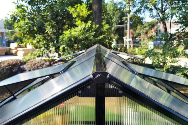 OUTFLEXX Gewächshaus, Schwarz, Alu/Polycarbonat, 372x250x228cm, Pulverbeschichtet 10 OUTFLEXX Gewächshaus, Schwarz, Alu/Polycarbonat, 372x250x228cm, Pulverbeschichtet – Bild 8