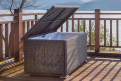OUTFLEXX Kissenbox M, Grau, Polyrattan, 144x92x70cm 14 OUTFLEXX Kissenbox M, Grau, Polyrattan, 144x92x70cm -Kettler Verkaufs-Shop 22290 6.jpg