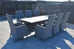 OUTFLEXX Malaga Premium Esstischgarnitur, Anthrazit/grau/flanelle, Alu/Glas/Subrella, 180/240cm, 8 Sessel, Ausziehfunktion, Verstellbare Rückenlehne