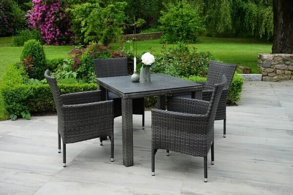 Ploß Rabida Sitzgruppe, Champagner-meliert, Polyrattan, Tisch 90 X 90 Cm, 4 Stapelsessel, Glasplatte In Steinoptik 4 Ploß Rabida Sitzgruppe, Champagner-meliert, Polyrattan, Tisch 90 X 90 Cm, 4 Stapelsessel, Glasplatte In Steinoptik – Bild 2