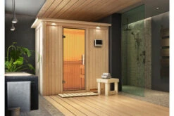 KARIBU Variado Sauna, Naturbelassen, Fichte, 210 X 132 X 202 Cm, Fronteinstieg, Mit Klarglastür Und Kranz SETmit Ofen 4,5 KW Bio Ext. Strg.