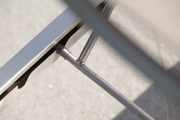 STERN Allround Rollenliege, Silbergrau, Edelstahl/Textil, 200x71x38 Cm, Verstellbare Rückenlehne 5 STERN Allround Rollenliege, Silbergrau, Edelstahl/Textil, 200x71x38 Cm, Verstellbare Rückenlehne – Bild 3