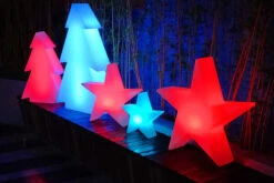 OUTFLEXX Dancing Tree Outdoor Dekoleuchte, 115cm, Inkl. Akku, LED-Modul Und Fernbedienung 15 OUTFLEXX Dancing Tree Outdoor Dekoleuchte, 115cm, Inkl. Akku, LED-Modul Und Fernbedienung -Kettler Verkaufs-Shop 7 18160.jpg